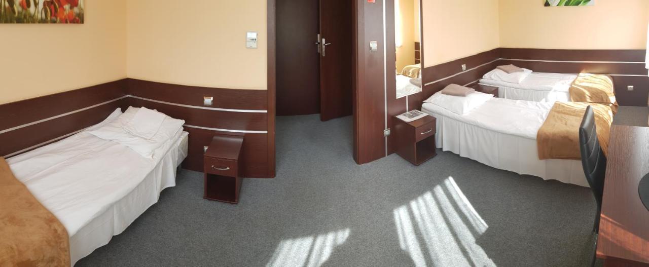 Albergue Gosciniec Biznesowy Dąbrowa Górnicza Exterior foto